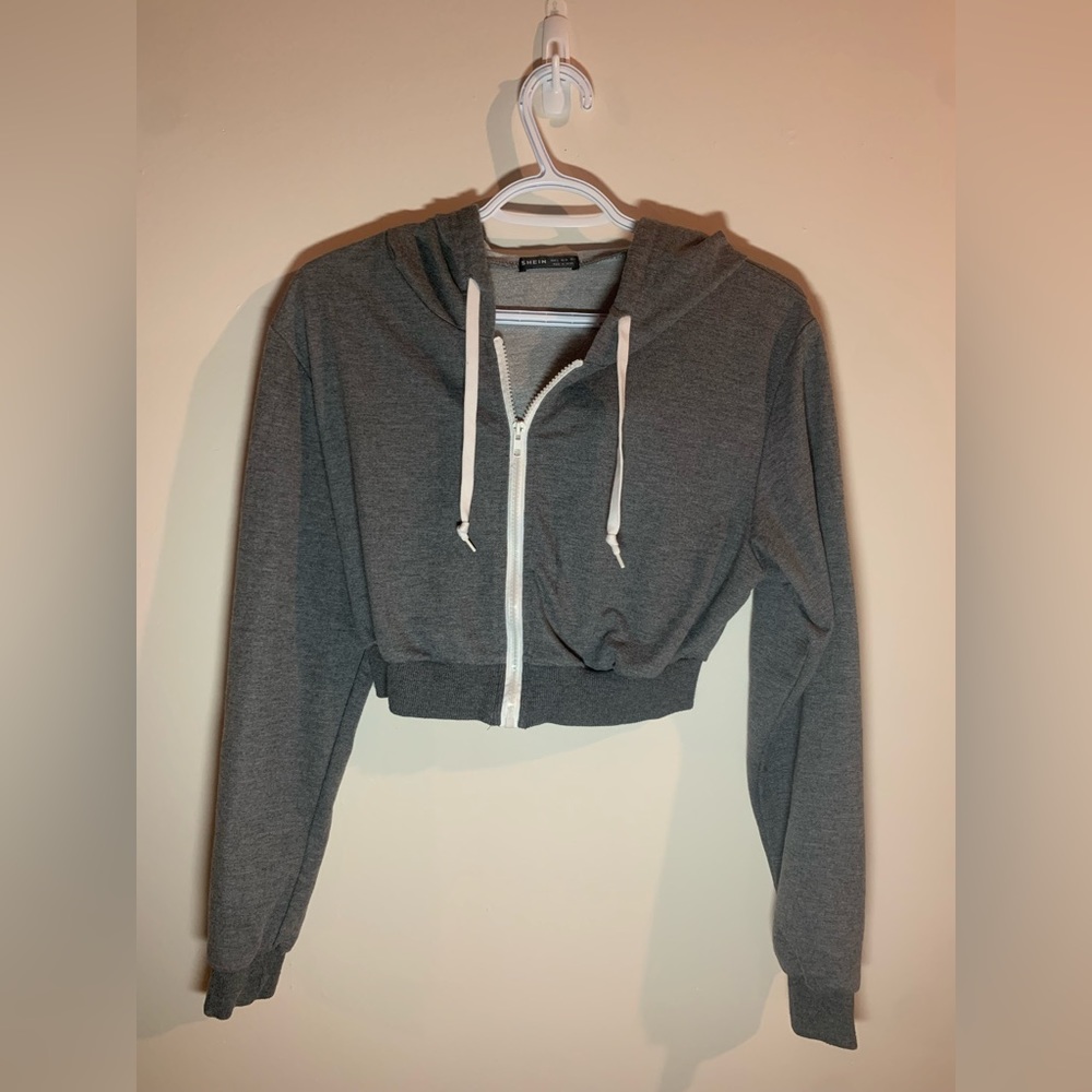 Woman’s cropped sweater